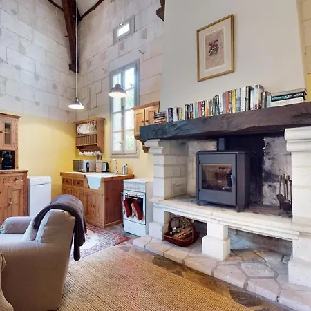 Le Pavillon: Refuge Reposant, Exclusif, Au Chateau